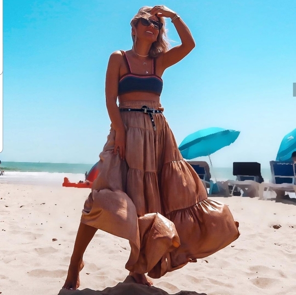 Zara ruffled skirt (2935) - Picture 2 of 10